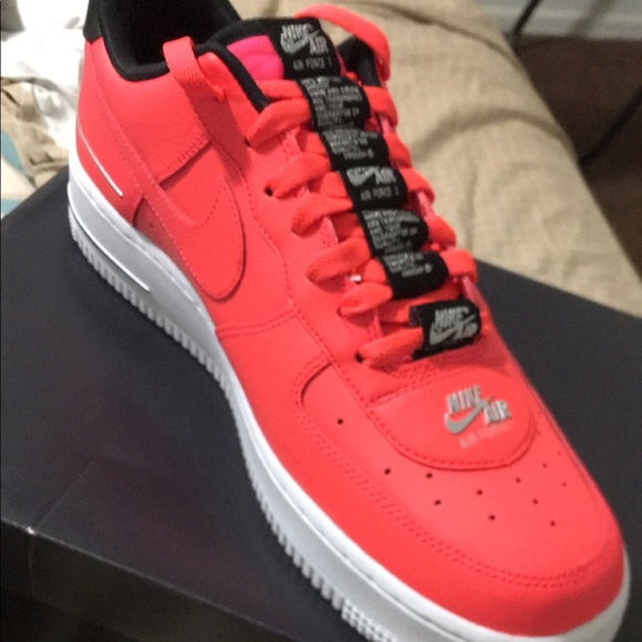 Air Force 1 ‘07 LV8 3 - Picture 2 of 2